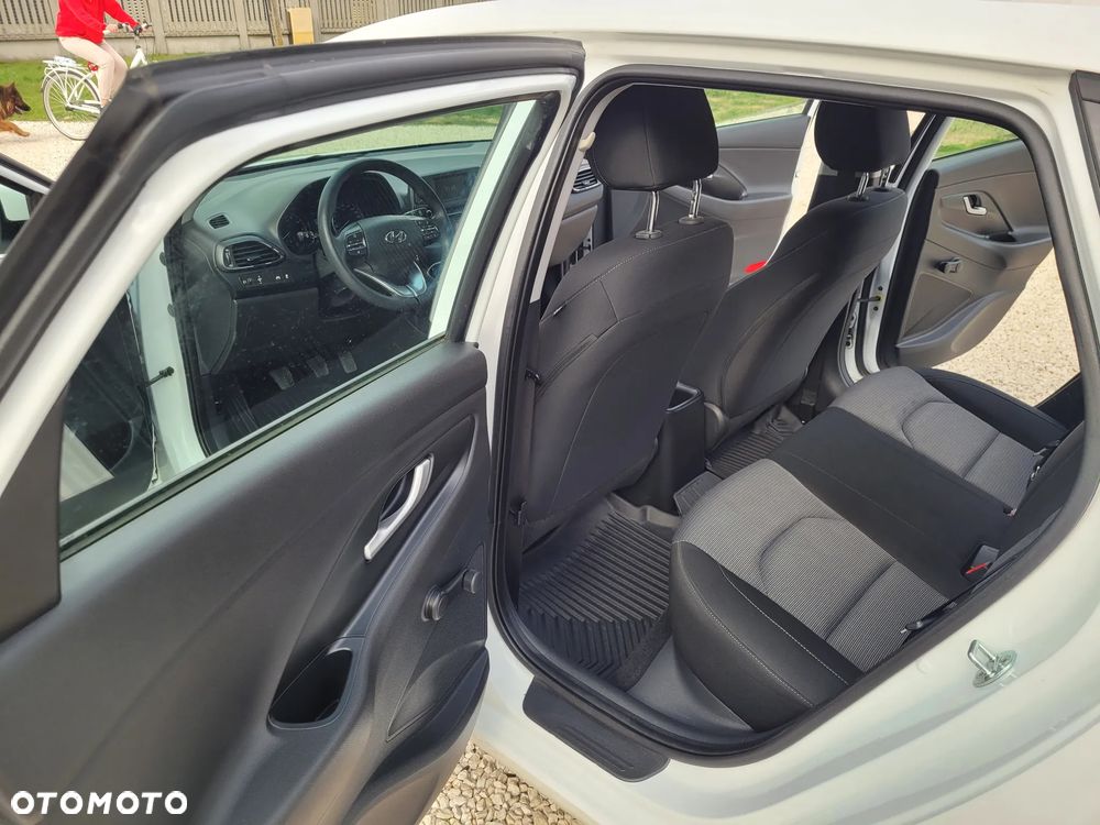 Hyundai i30 1.4 Family - 22