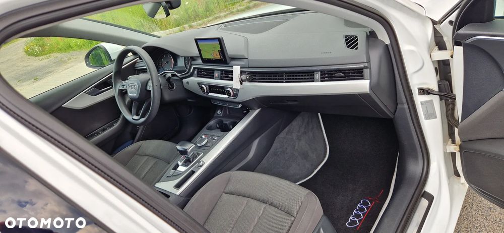 Audi A4 Avant 2.0 TDI S tronic - 15