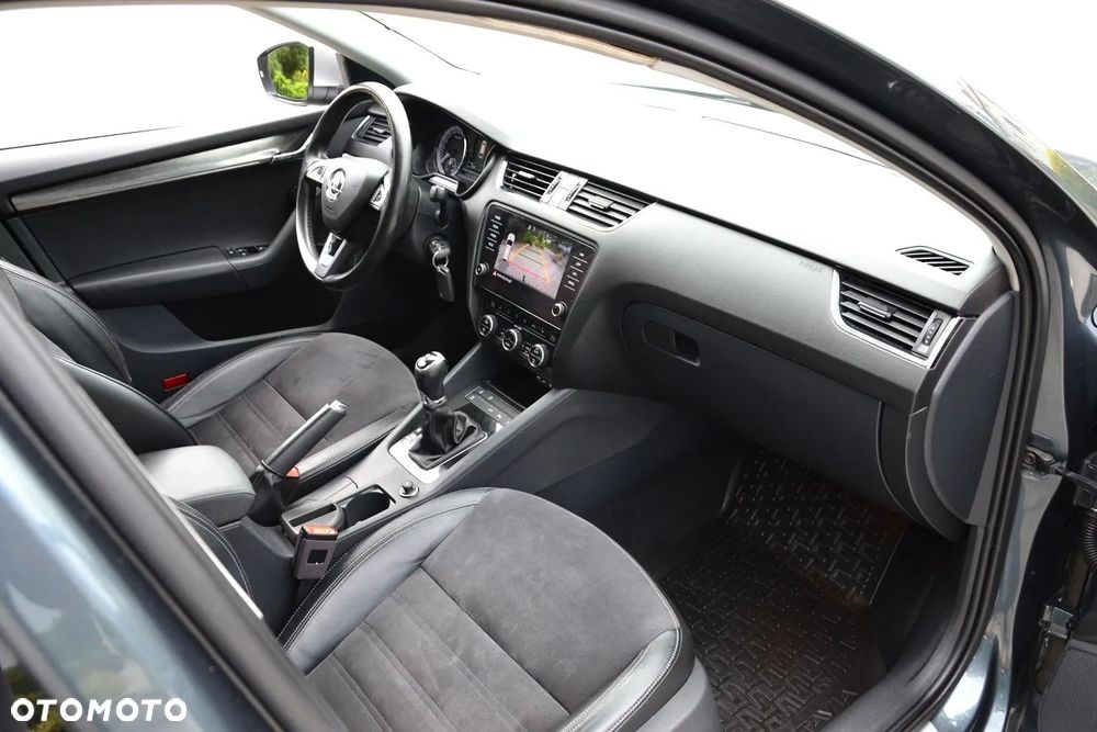 Skoda Octavia 2.0 TDI 4x4 Elegance DSG - 31