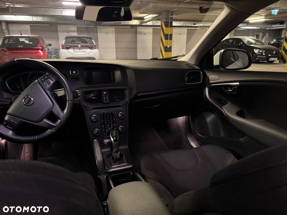 Volvo V40 T3 Drive-E Kinetic - 6
