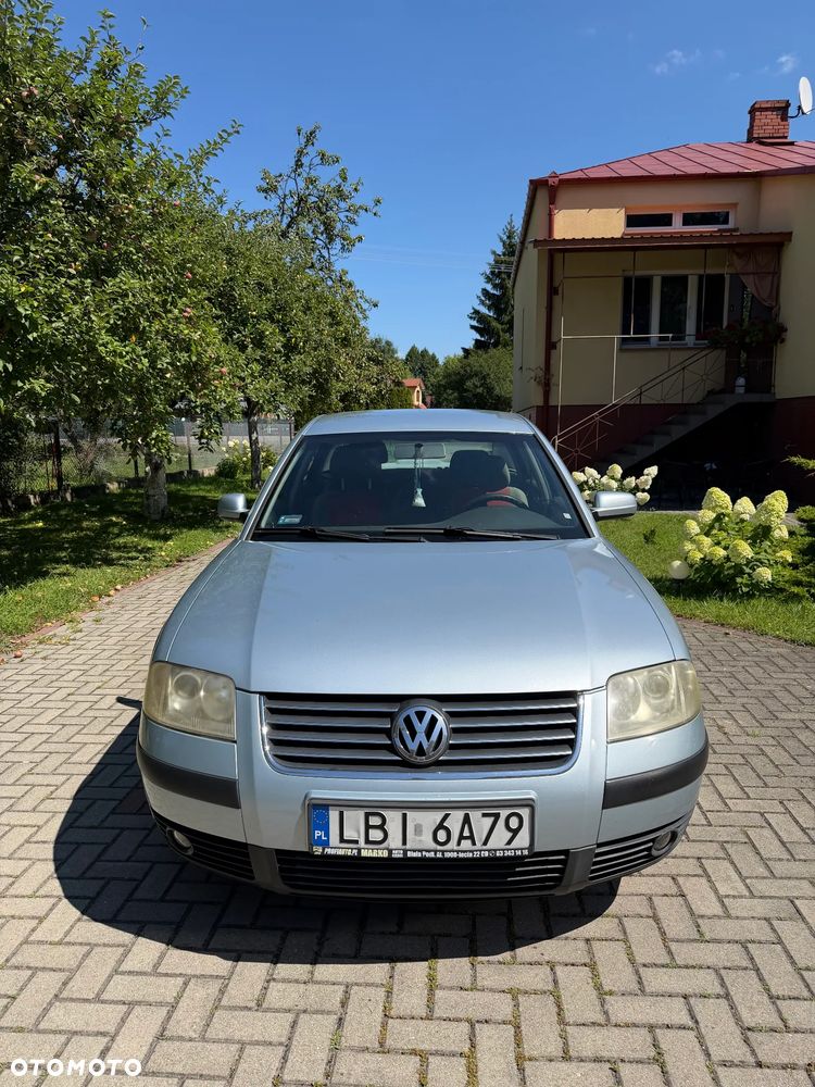 Volkswagen Passat - 2