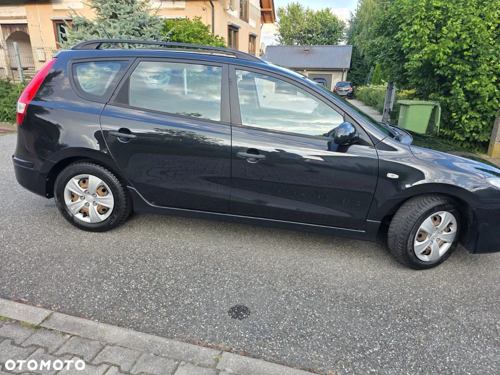Hyundai i30 1.4 Base + World Cup - 28