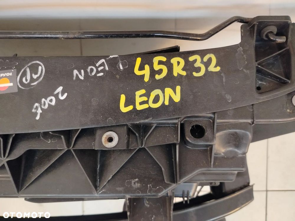 SEAT LEON II 1.6 B 05R- PAS PRZEDNI CHŁODNICE KOMPLET - 10
