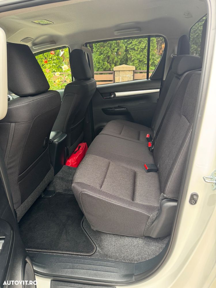 Toyota Hilux ver-4x4-double-cab-autm-comfort - 13