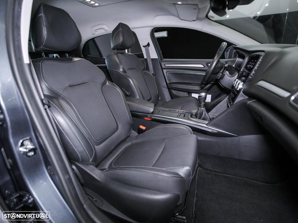Renault Mégane 1.5 Blue dCi Intens - 9