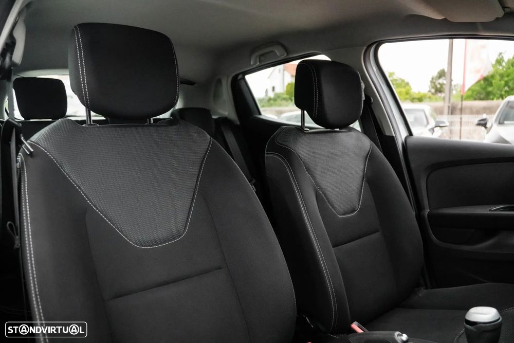 Renault Clio 1.5 dCi Comfort - 13