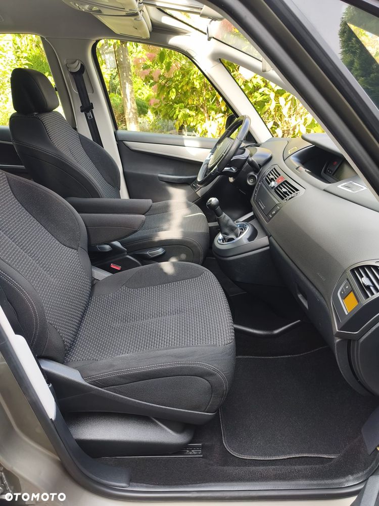 Citroën C4 Picasso - 17