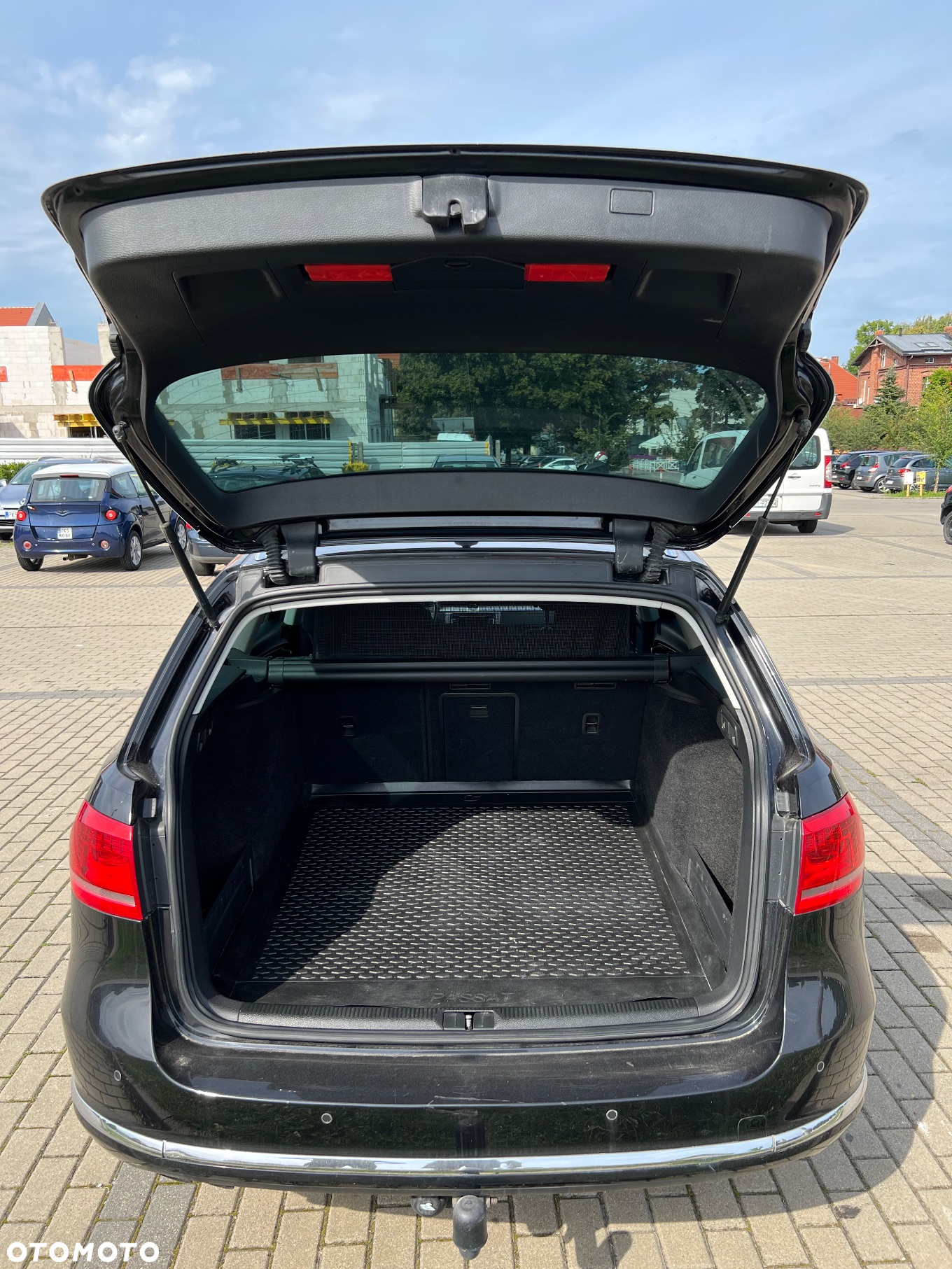 Volkswagen Passat - 11