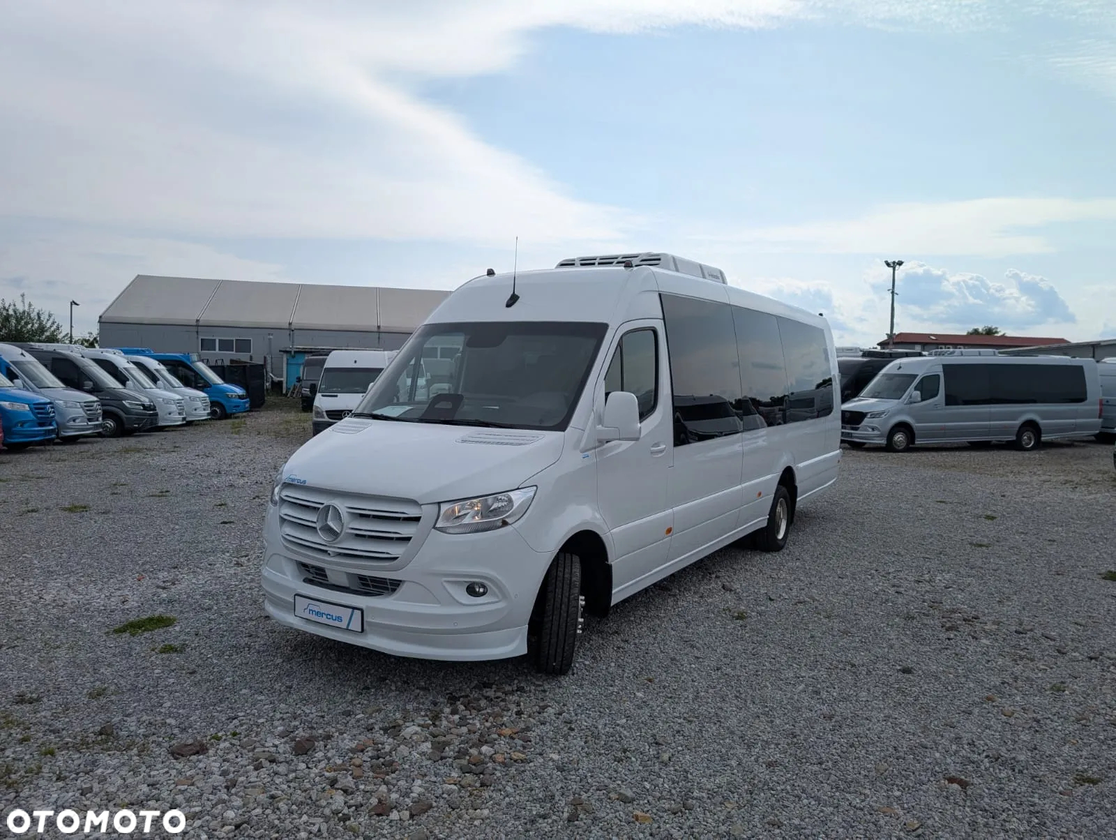 Mercedes-Benz Sprinter 517 - 11