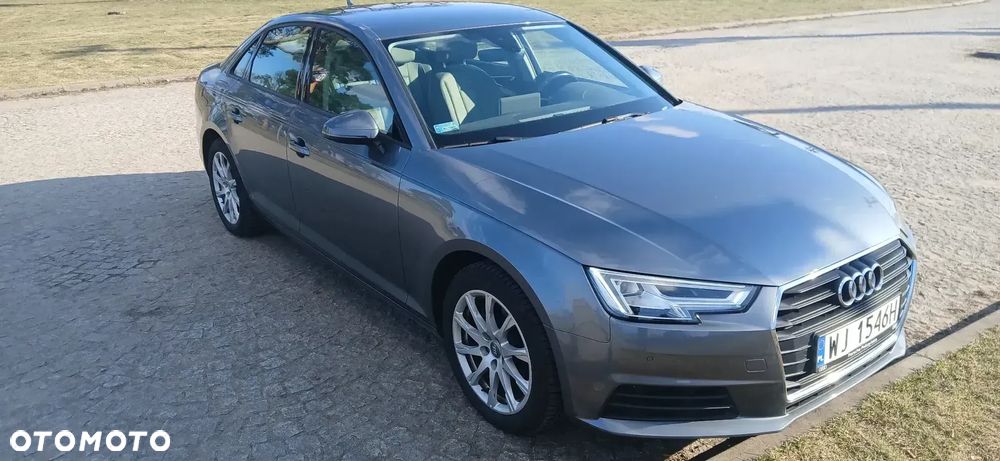 Audi A4 Limousine - 1