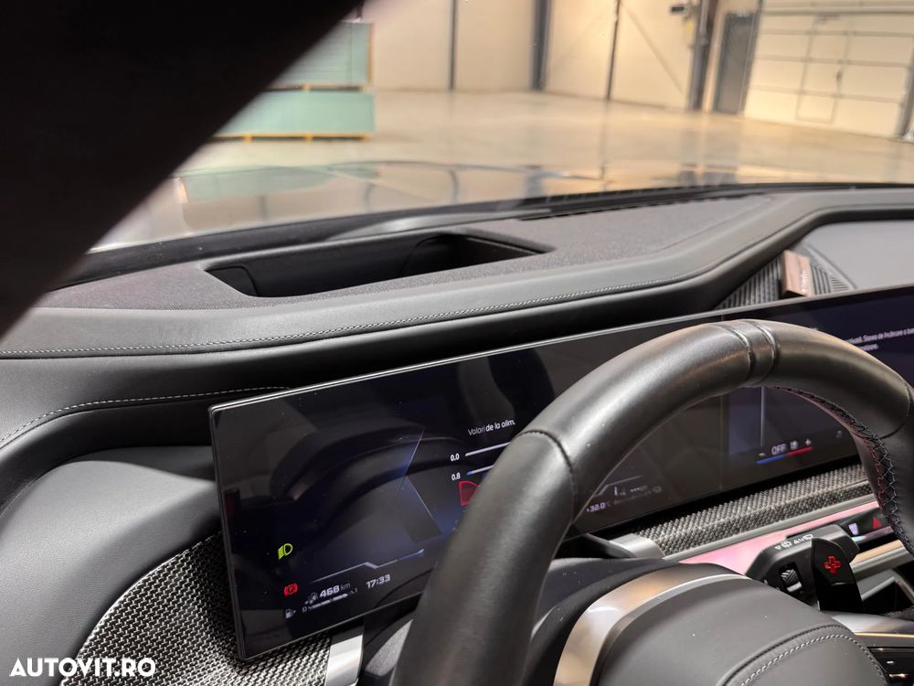 BMW M7 M760e xDrive AT PHEV - 32