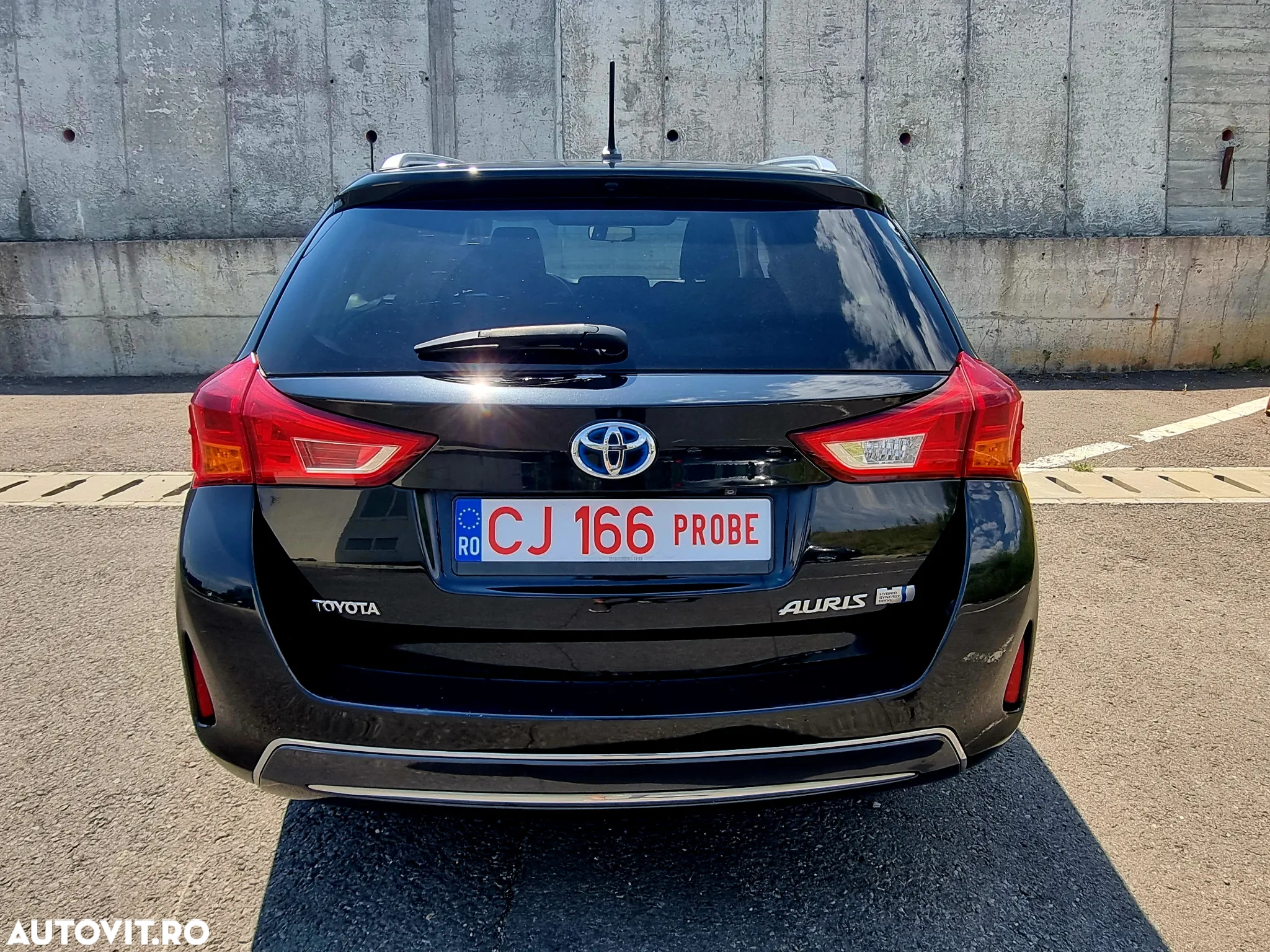 Toyota Auris 1.8 L VVT-i Hybrid Sol - 4
