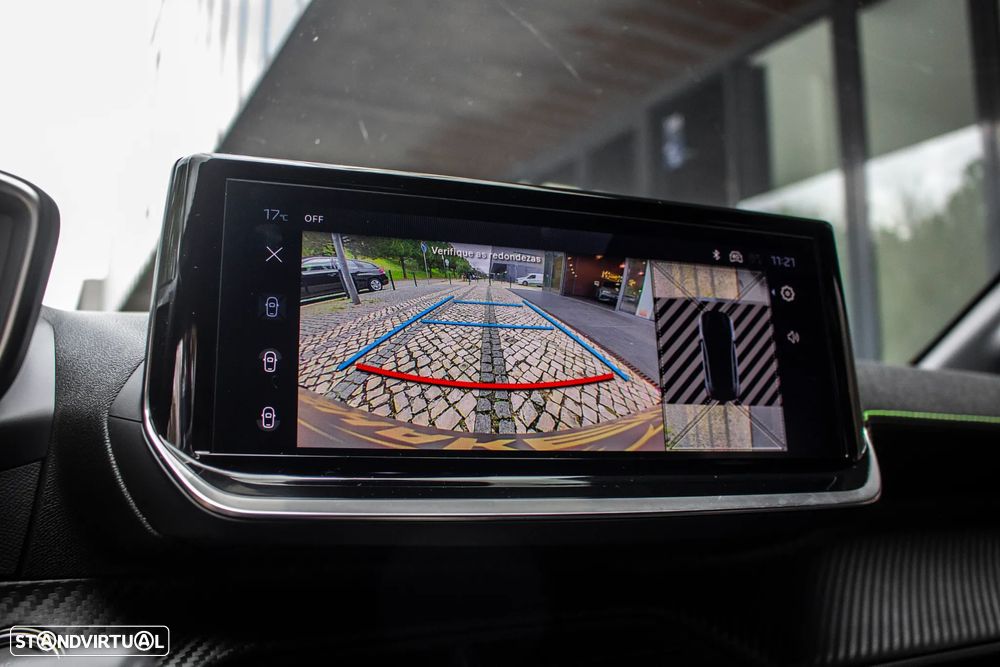 Peugeot 208 1.2 Hybrid GT e-DCS6 - 40