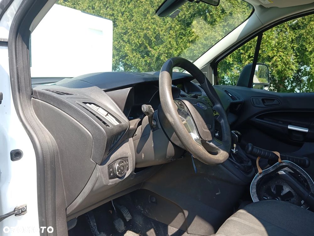 Ford Tourneo Connect - 11