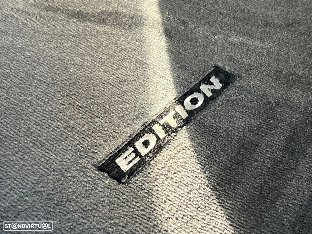 Mercedes-Benz A 250 e 8G-DCT Edition AMG Line - 29