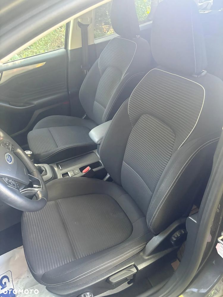Ford Focus - 21