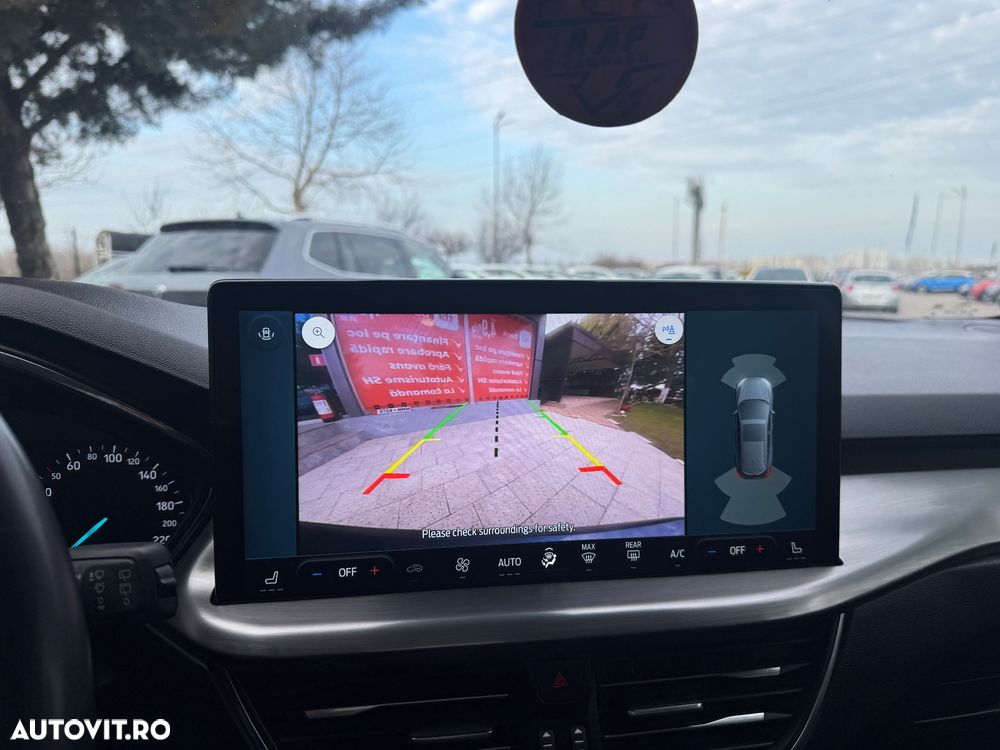 Ford Focus 1.0 EcoBoost Hybrid Aut. ACTIVE - 11