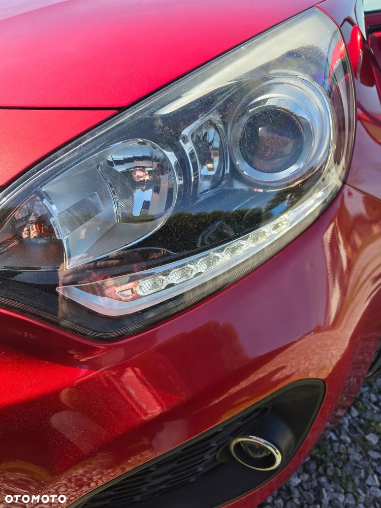 Kia Rio 1.4 L - 13
