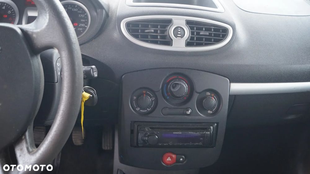 Renault Clio 1.2 16V Alize Euro5 - 11