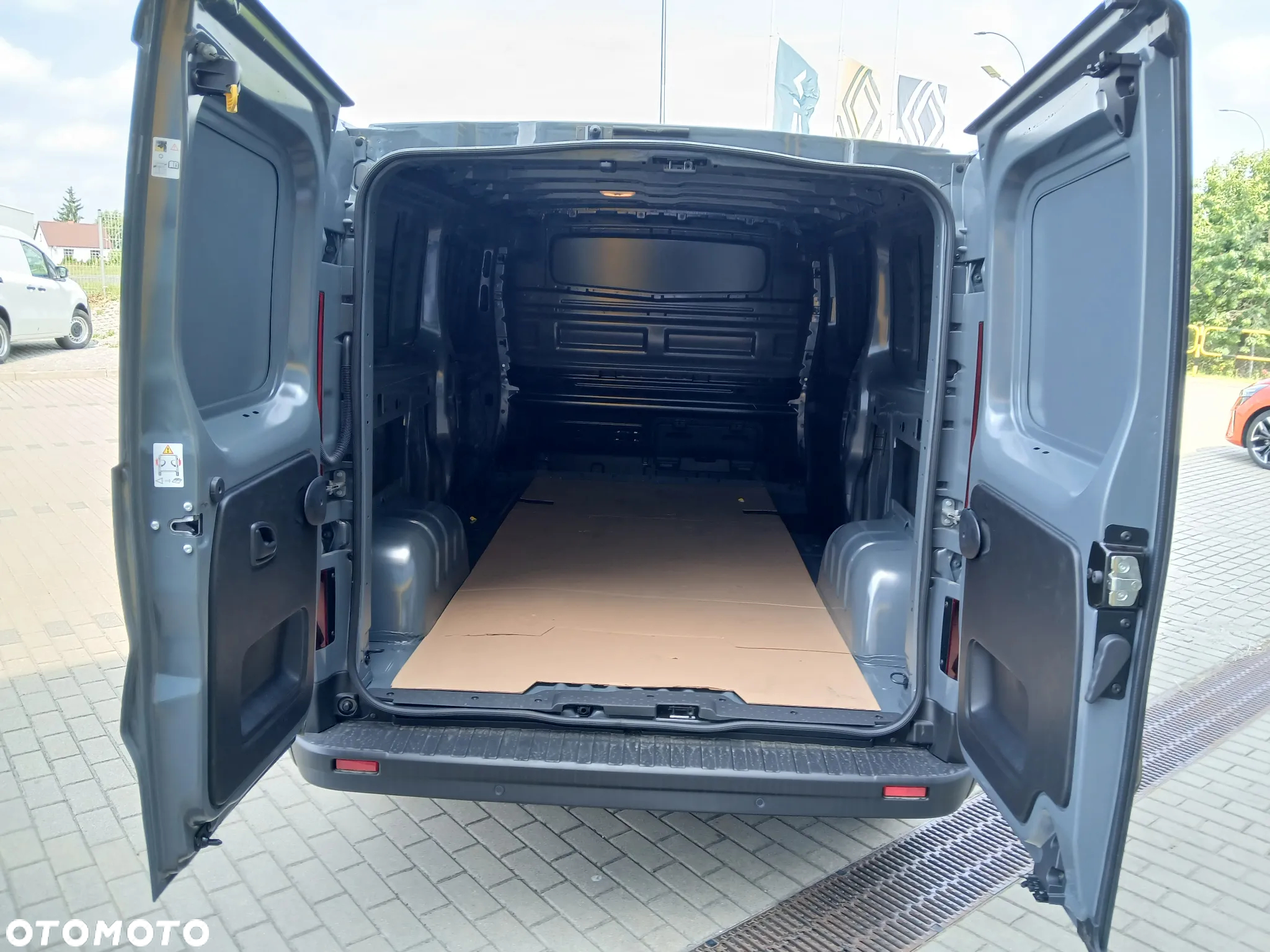 Renault Furgon EXTRA L2H1 HD 2.0 dCi 130 - 6