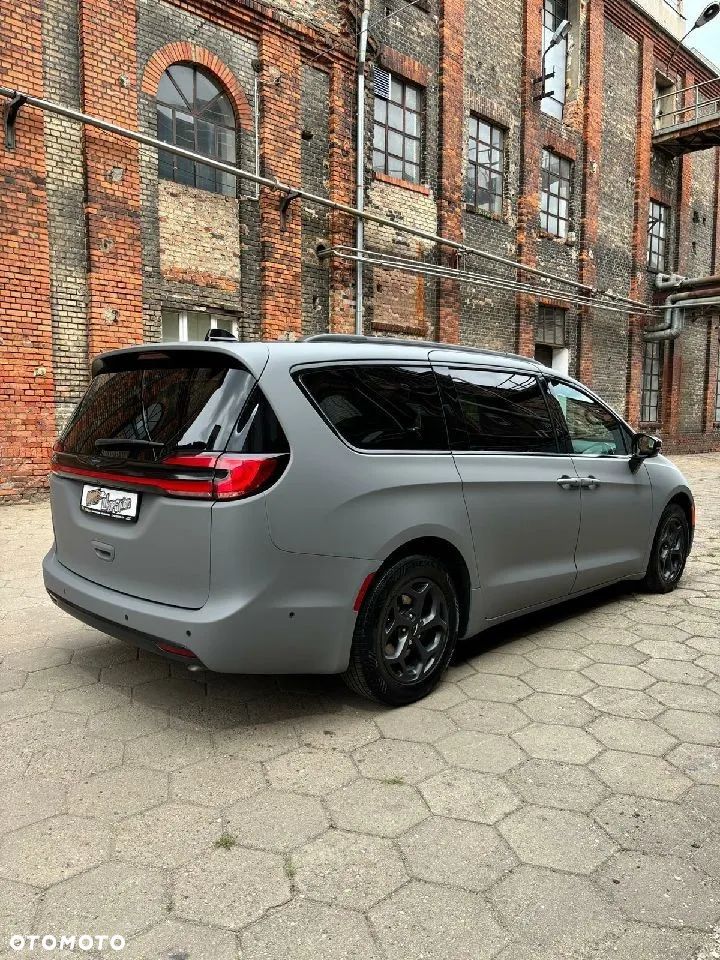 Chrysler Pacifica - 7