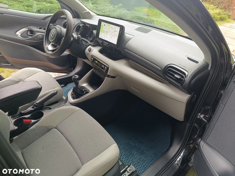 Toyota Yaris - 2