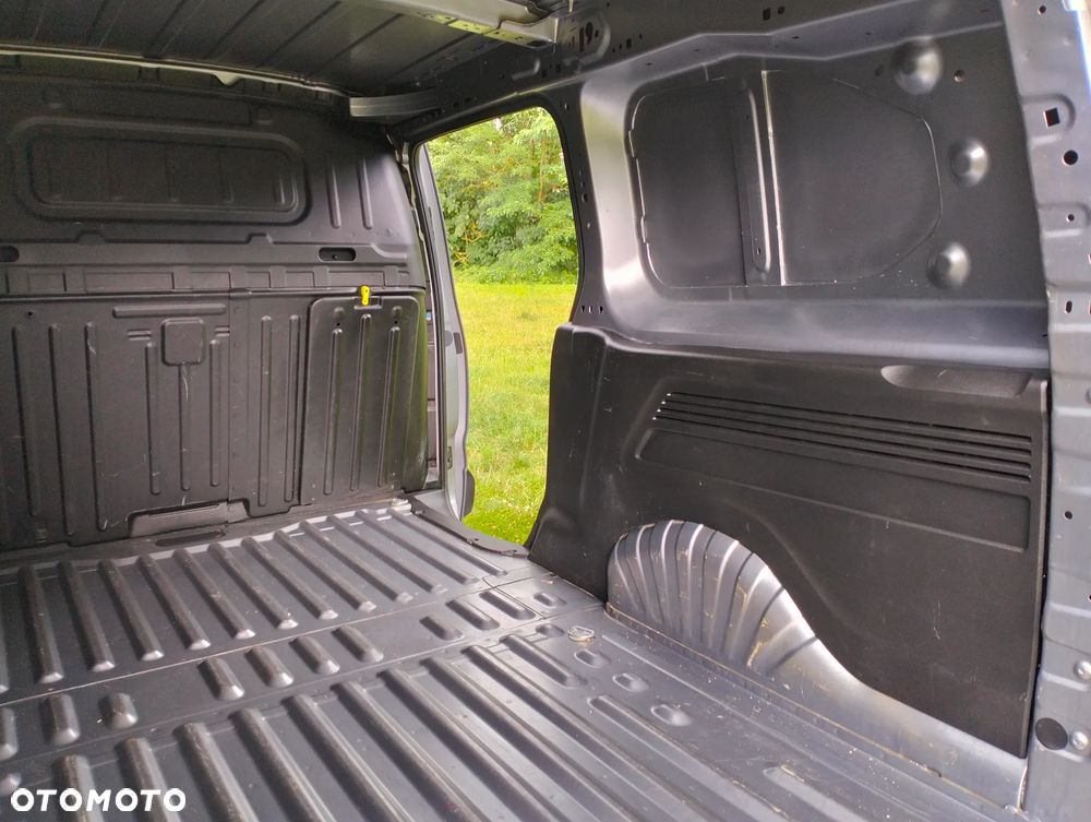 Opel Combo e Long XL Faktura VAT pełne odliczenie - 12