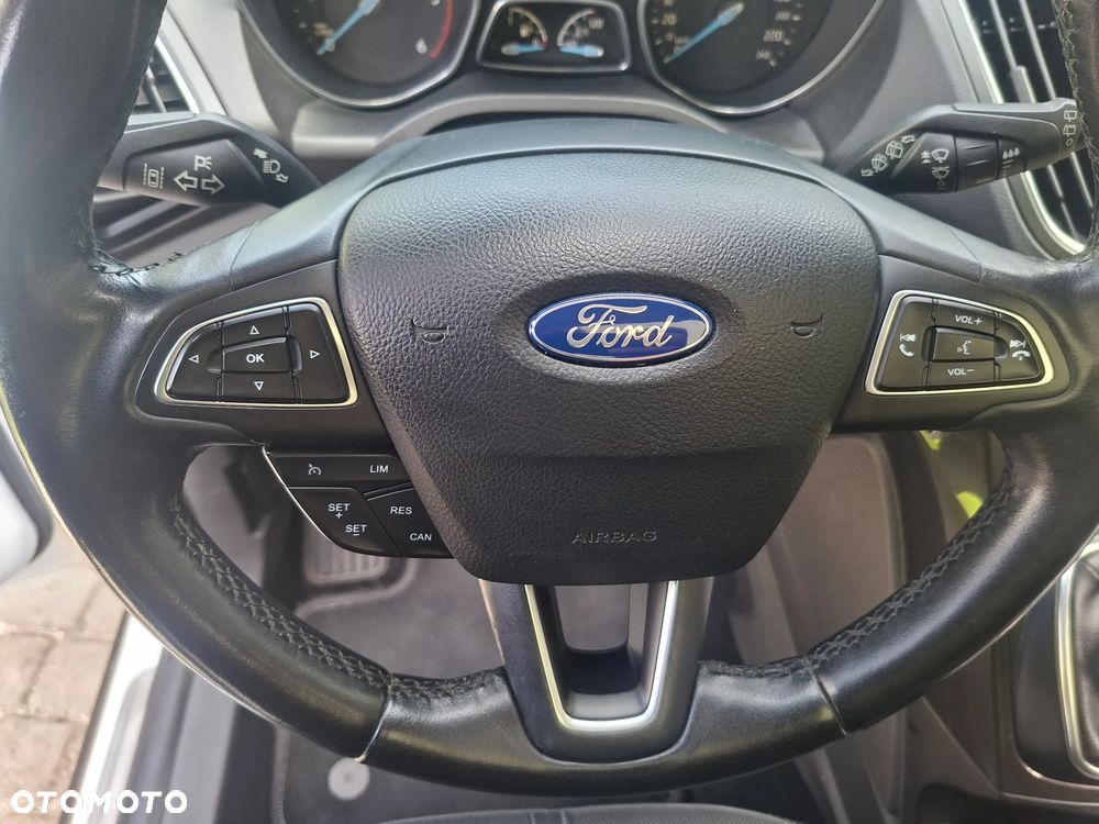 Ford Grand C-MAX - 16