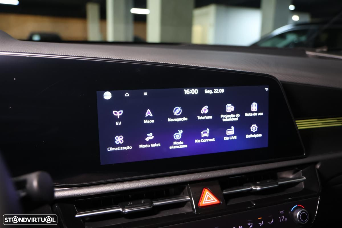 Kia Niro EV 64kWh Drive - 29