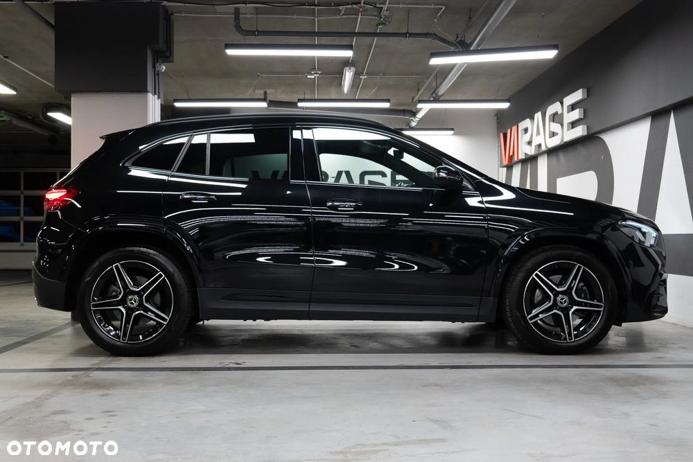 Mercedes-Benz CLA 220 AMG Line 7G-DCT - 15