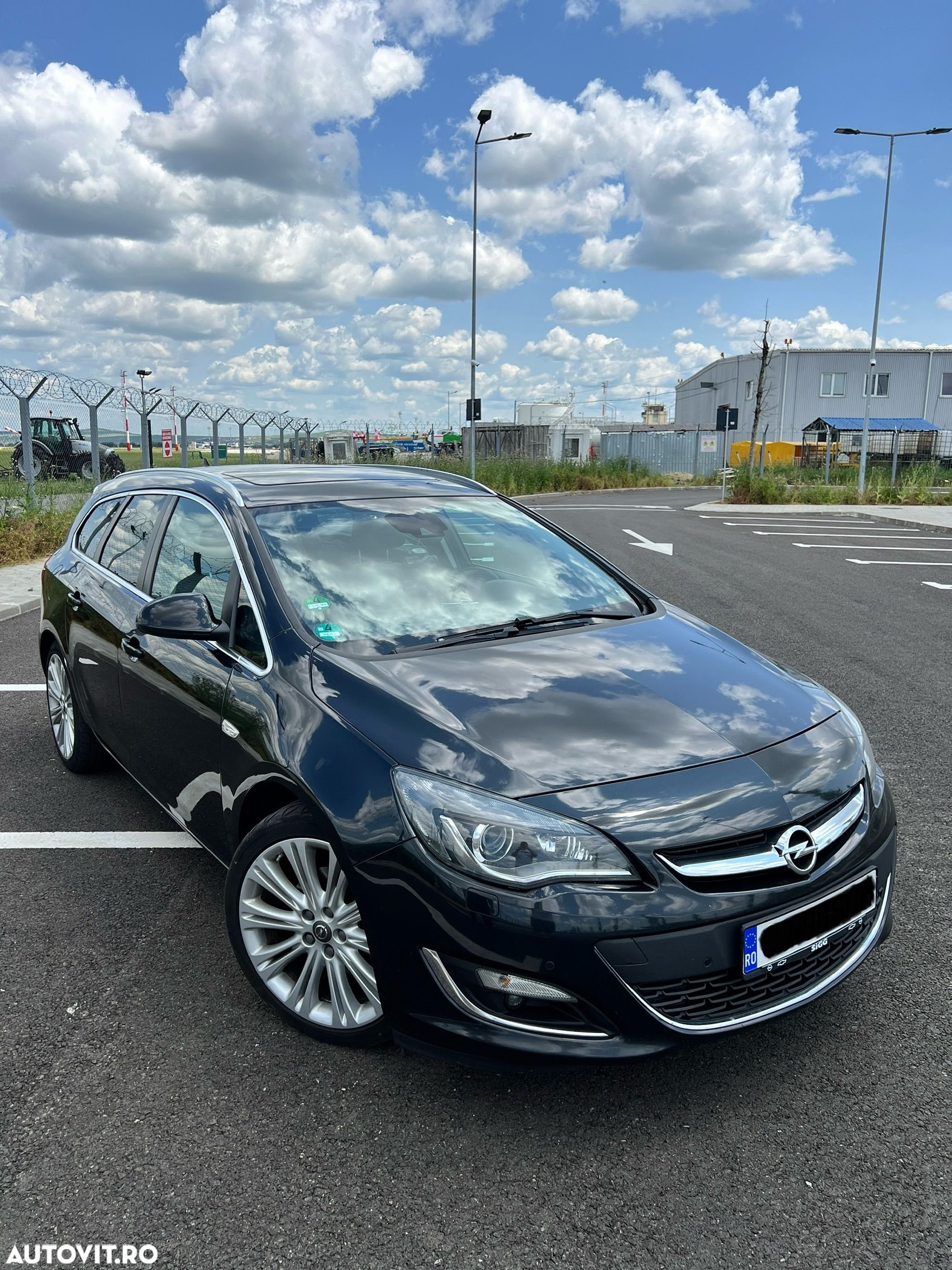 Opel Astra Sports Tourer 2.0 CDTI ECOTEC Start/Stop Enjoy - 1