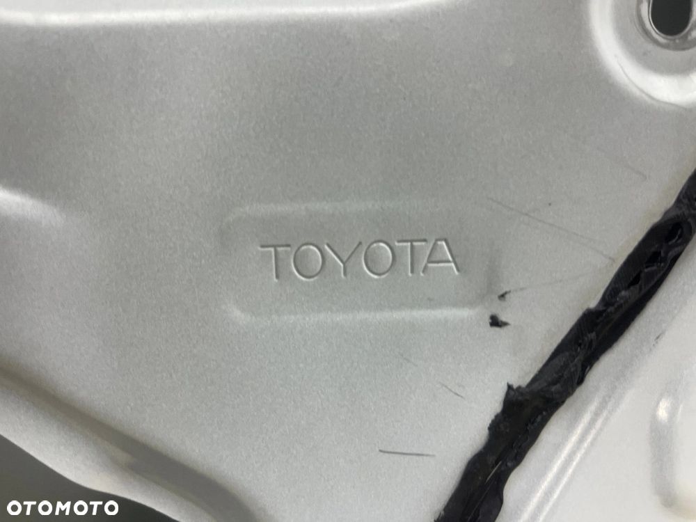 Drzwi Toyota Corolla Cross XG10 20r.- prawe tylne prawy tył - 15