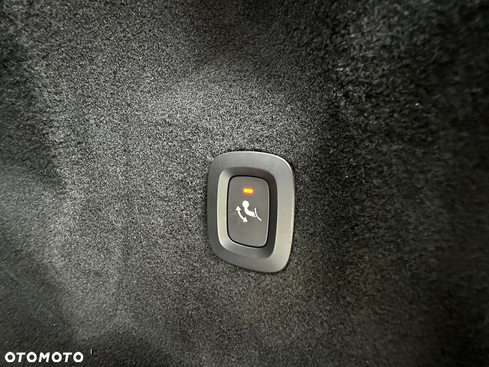 Volvo XC 60 D4 Geartronic RDesign - 25