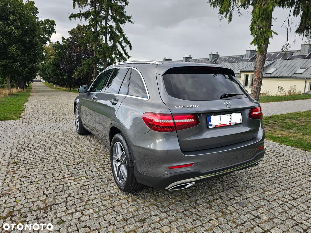 Mercedes-Benz GLC - 26