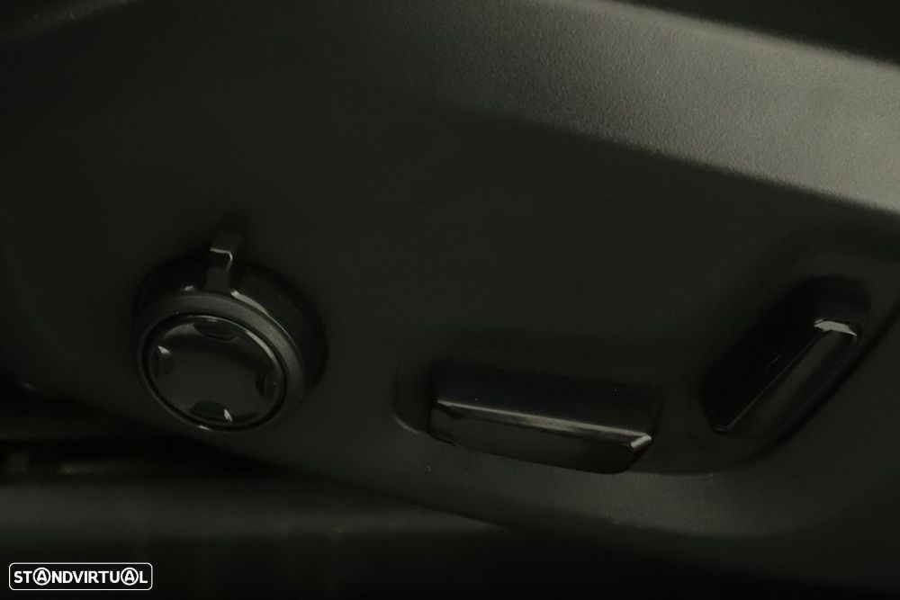 Volvo XC 90 2.0 T8 PHEV Core AWD - 22