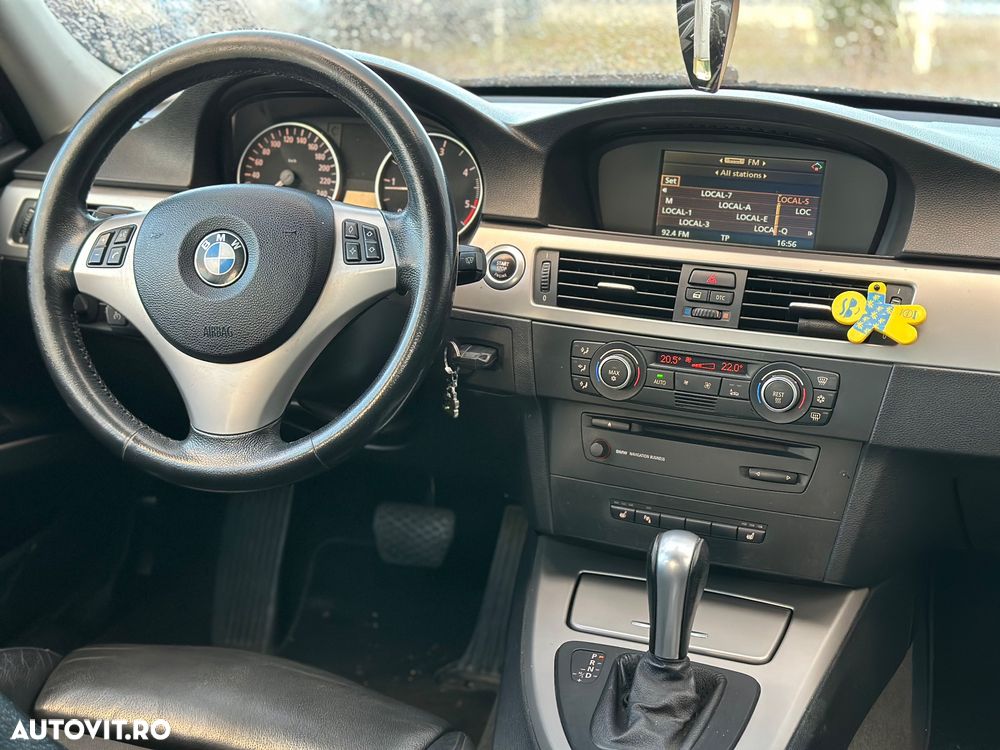BMW Seria 3 320d DPF Aut. - 7