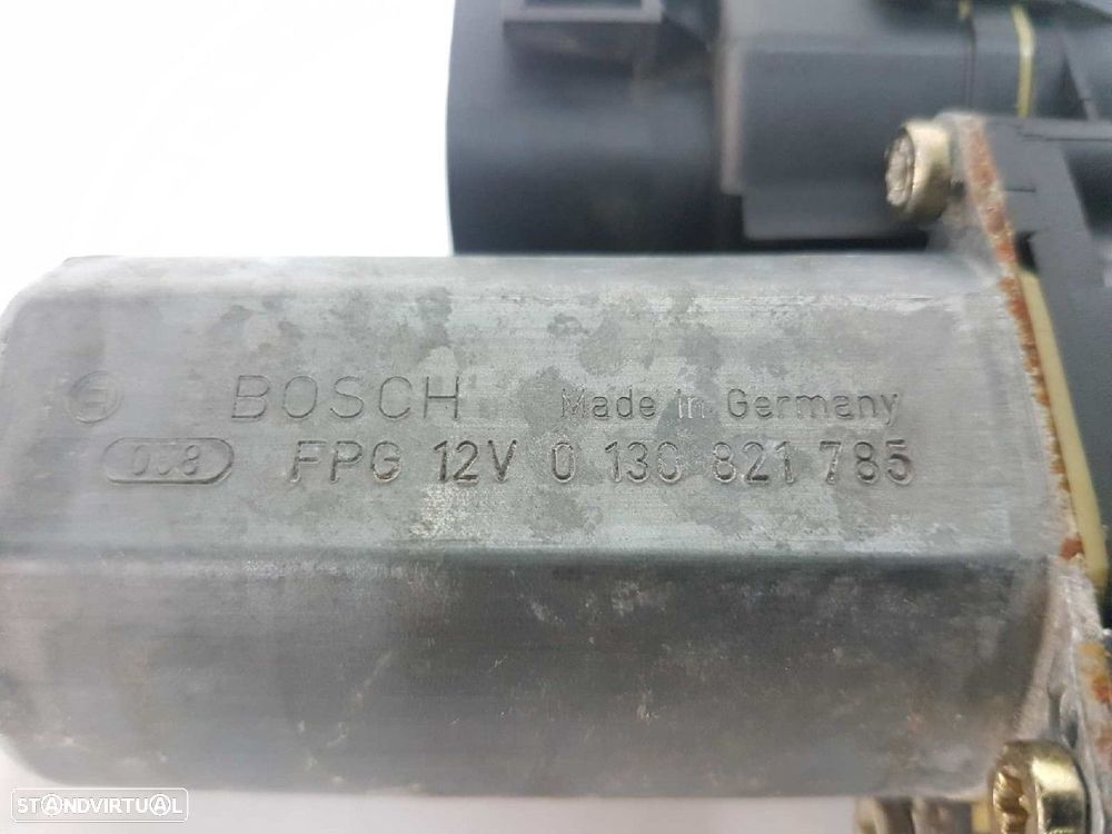 MOTOR ELEVADOR TRASEIRO DIREITO AUDI A6 BERLINA (4B2) 2.8 - 4