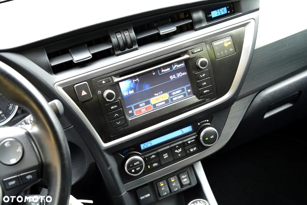 Toyota Auris 1.6 Valvematic Comfort - 9