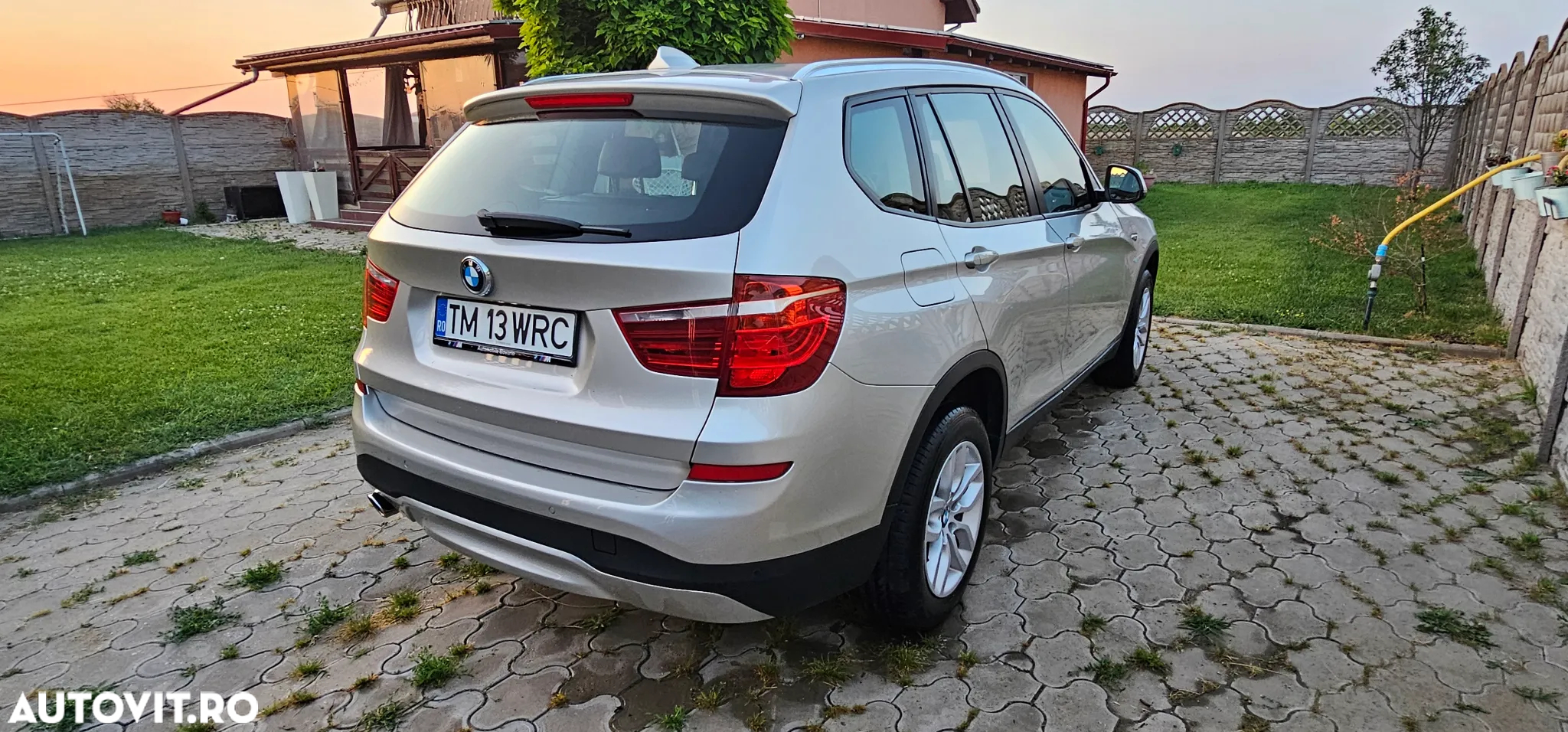 BMW X3 sDrive18d Luxury Line - 7
