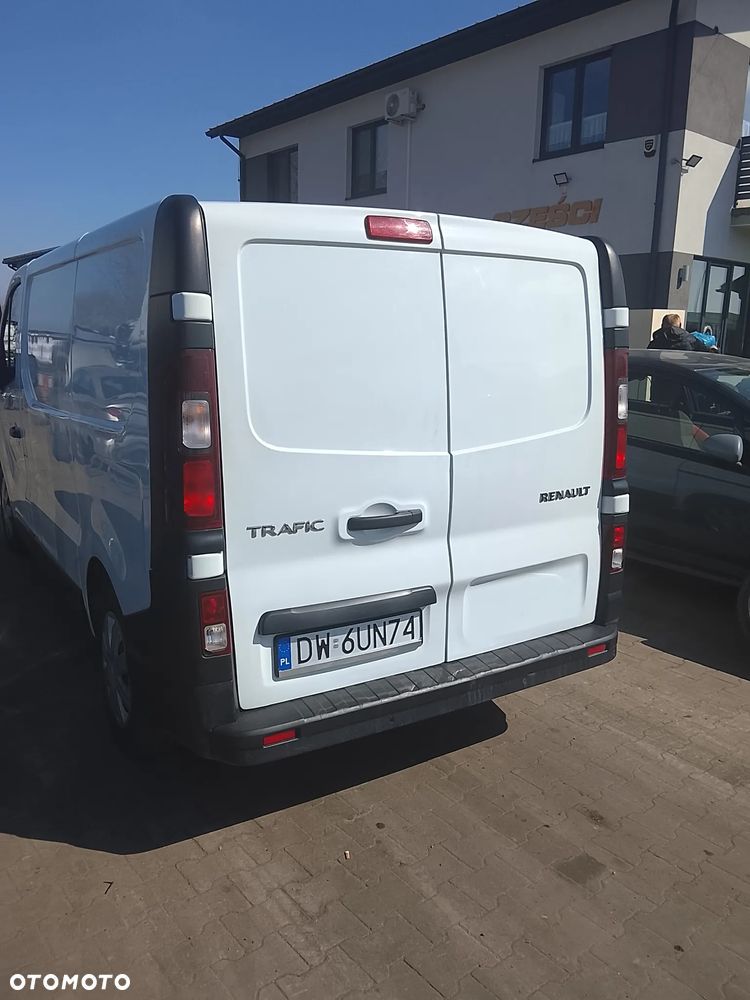 Renault Trafic - 2