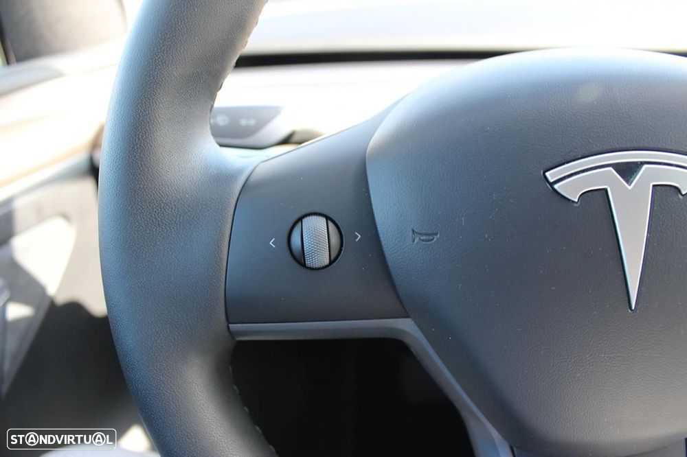 Tesla Model Y Tração Traseira - 23