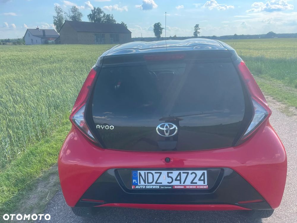 Toyota Aygo x.shift x-play connect - 10