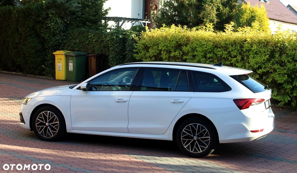 Skoda Octavia 2022 photo 3
