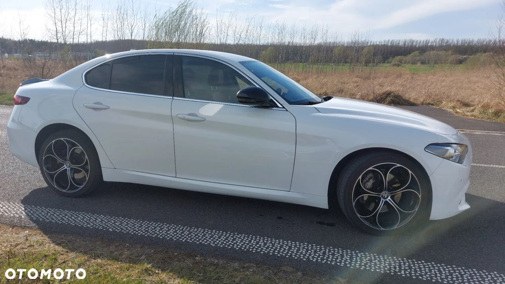 Alfa Romeo Giulia 2.0 Turbo TI Q4 - 4