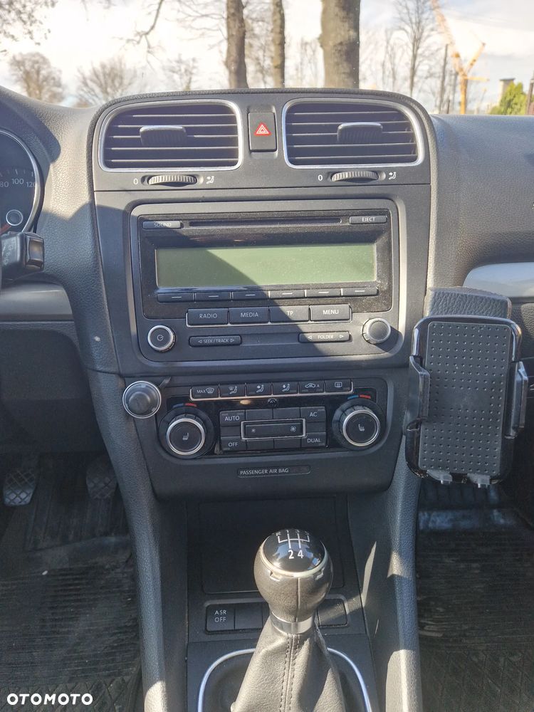 Volkswagen Golf 1.6 TDI Comfortline - 8
