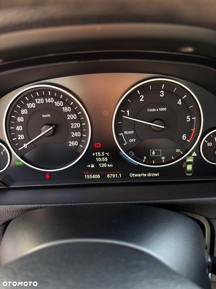 BMW Seria 3 318d xDrive Luxury Line - 17