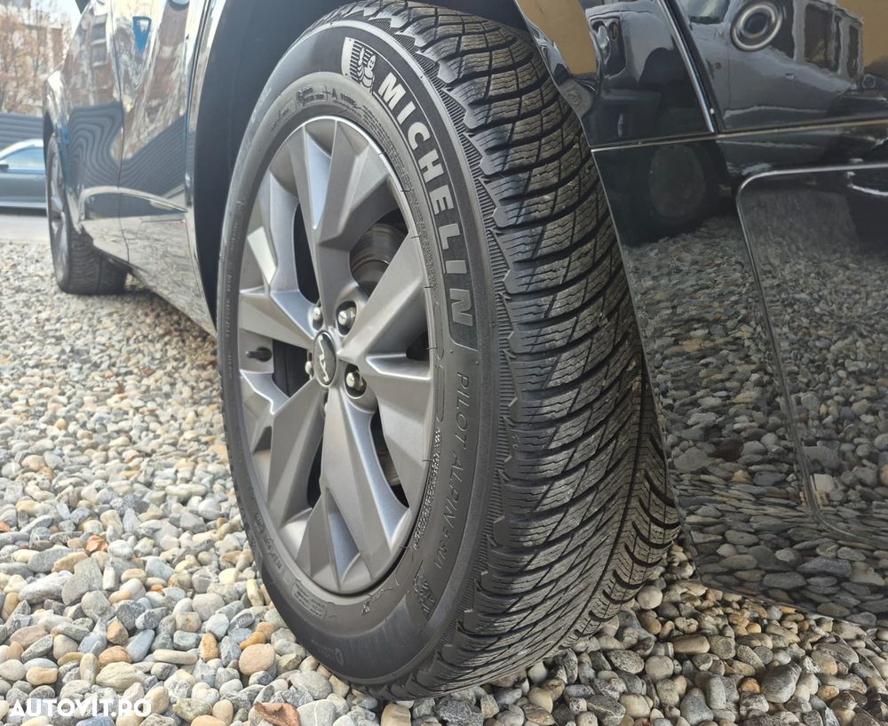 Kia Sportage 1.6T-GDI Hybrid 2WD Aut. GT-Line - 39