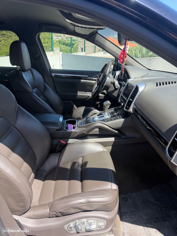 Porsche Cayenne Tiptronic S - 7