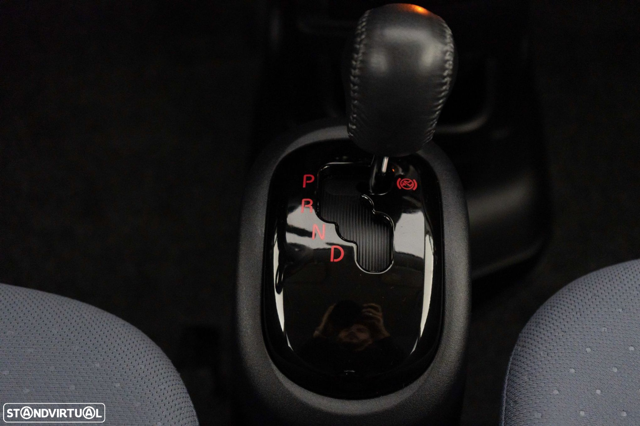 Peugeot iOn Standard - 21