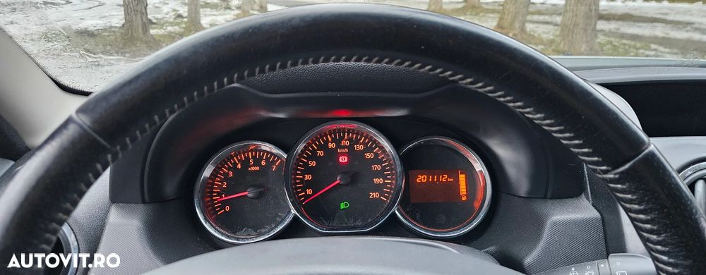 Dacia Duster dCi 110 4WD Prestige - 10